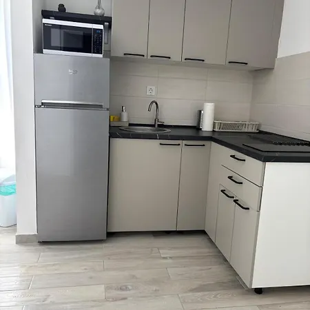 Hermes 아파트 야드리야